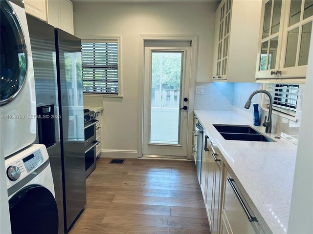 1407 SE 2nd St, Fort Lauderdale, FL 33301