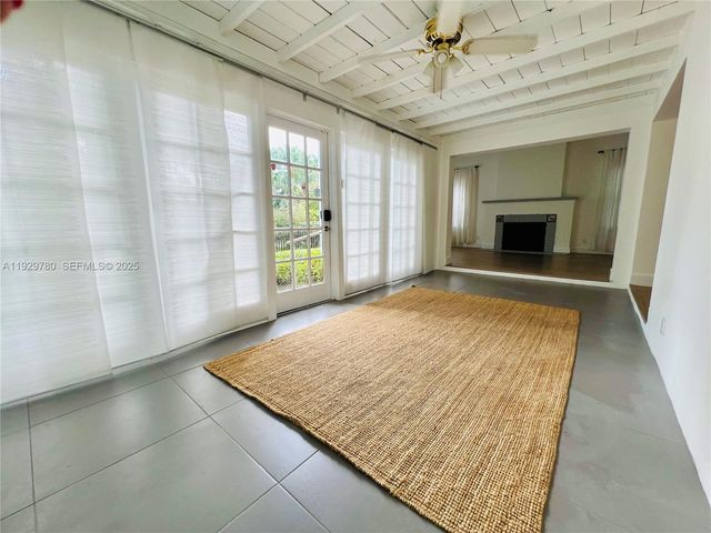 1407 SE 2nd St, Fort Lauderdale, FL 33301