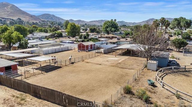 533 River, Norco, CA 92860