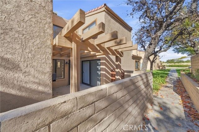 2714 Via Colina 12, Fullerton, CA 92835