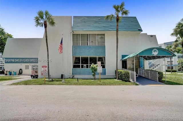 17560 Atlantic Blvd 405, Sunny Isles Beach, FL 33160