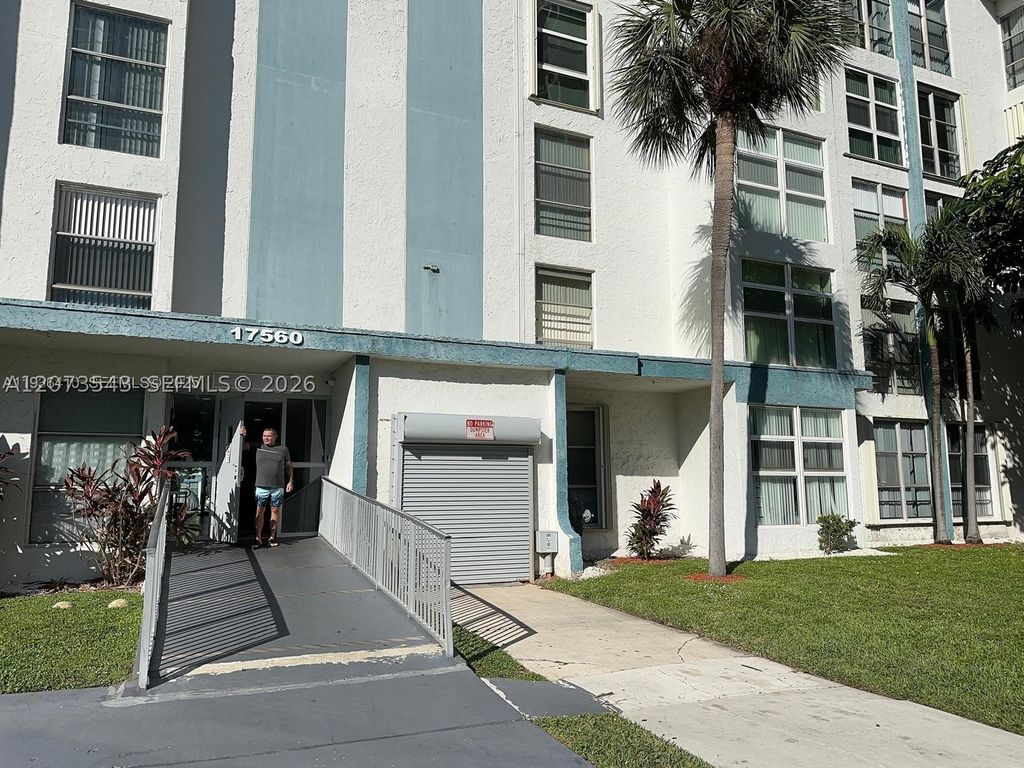 17560 Atlantic Blvd 405, Sunny Isles Beach, FL 33160