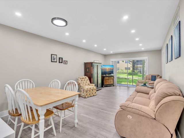 100 Ashbury Road 103, Hollywood, FL 33024
