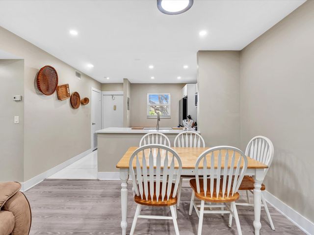 100 Ashbury Road 103, Hollywood, FL 33024