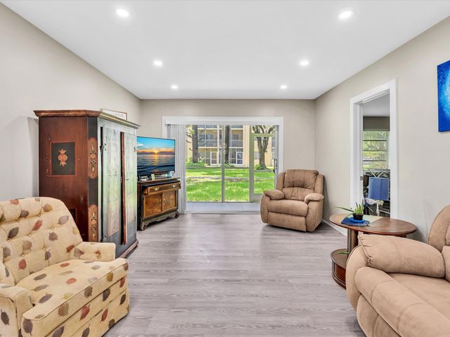 100 Ashbury Road 103, Hollywood, FL 33024
