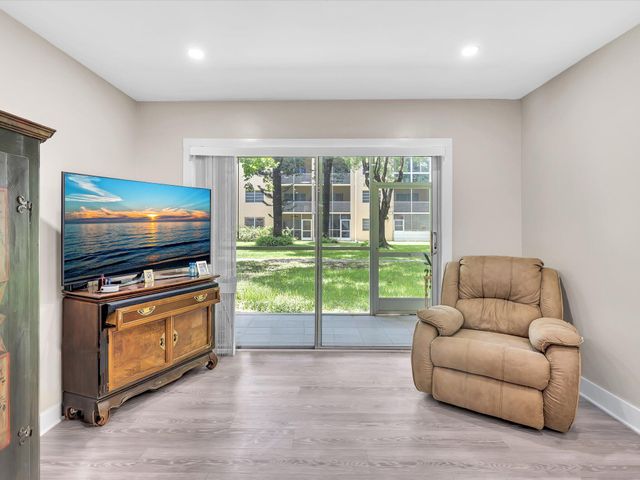 100 Ashbury Road 103, Hollywood, FL 33024