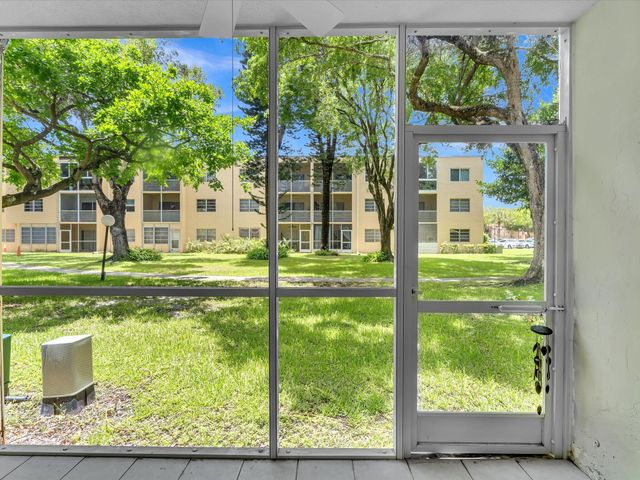 100 Ashbury Road 103, Hollywood, FL 33024