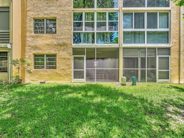 100 Ashbury Road 103, Hollywood, FL 33024