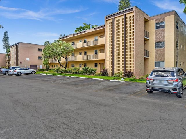 100 Ashbury Road 103, Hollywood, FL 33024