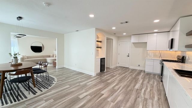 1540 Brewerton Dr, Sacramento, CA 95833