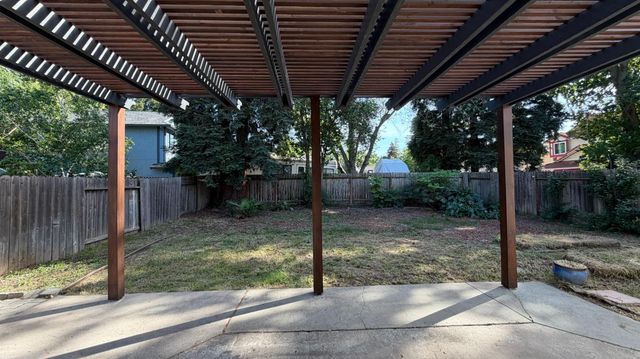 1540 Brewerton Dr, Sacramento, CA 95833