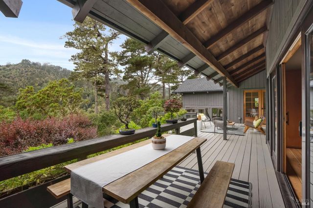 10 Miwok Way, Inverness, CA 94937