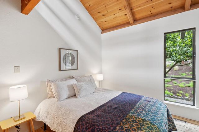 10 Miwok Way, Inverness, CA 94937