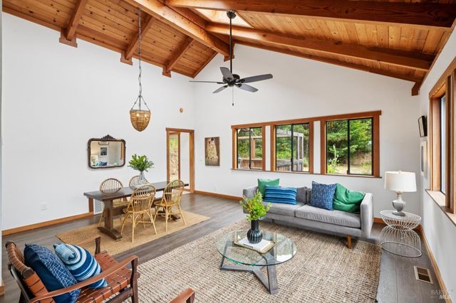 10 Miwok Way, Inverness, CA 94937