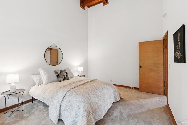 10 Miwok Way, Inverness, CA 94937