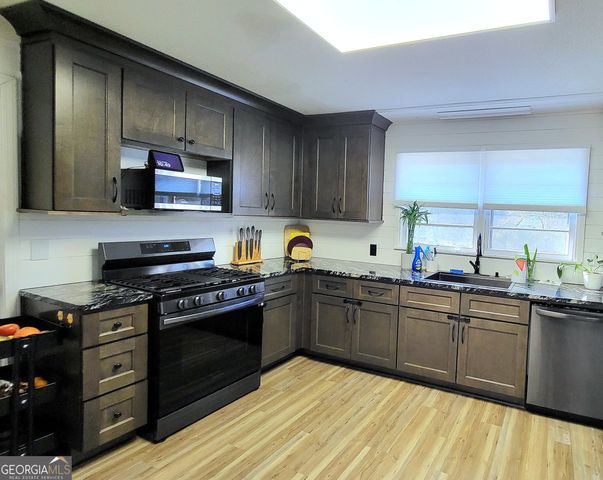 2070 Kingston Hwy, Rome, GA 30161