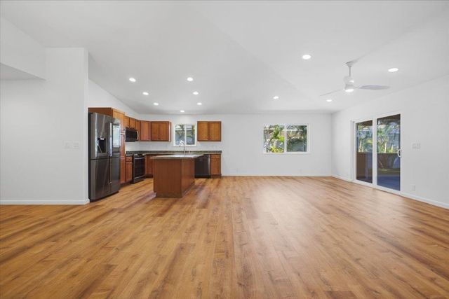 49 Wawali St, Kihei, HI 96753