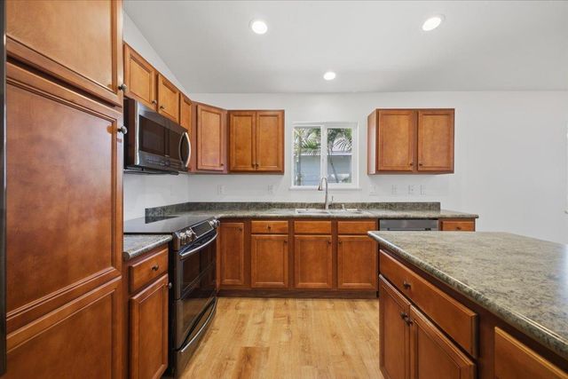 49 Wawali St, Kihei, HI 96753