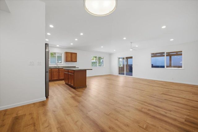 49 Wawali St, Kihei, HI 96753