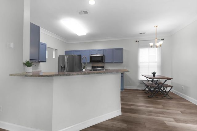 5242 E Dolphin Street, North Charleston, SC 29405