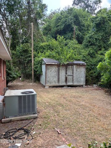 1202 W Howard Avenue, Tarboro, NC 27886