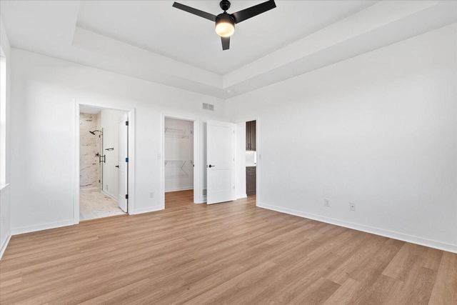 W251N2371 Valleyview CIRCLE, Pewaukee, WI 53072