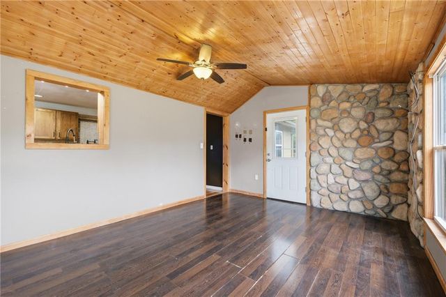 3209 N 155th Street, Basehor, KS 66007