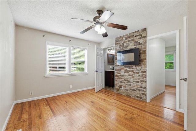 3209 N 155th Street, Basehor, KS 66007