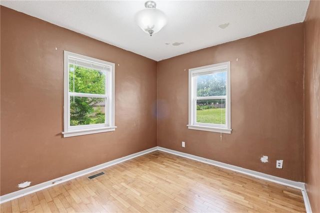 3209 N 155th Street, Basehor, KS 66007