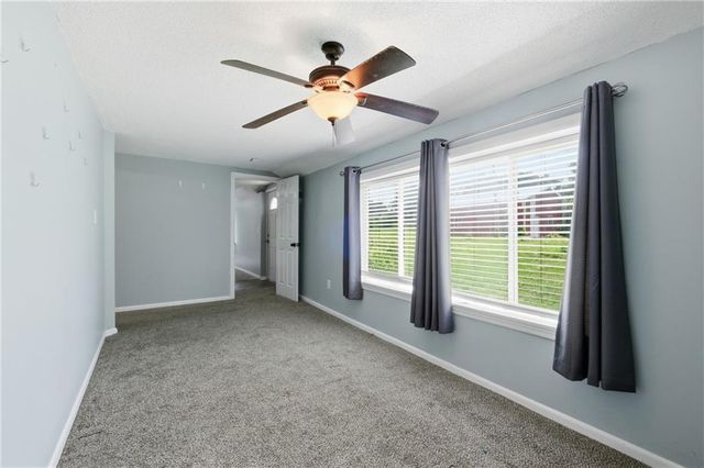 3209 N 155th Street, Basehor, KS 66007