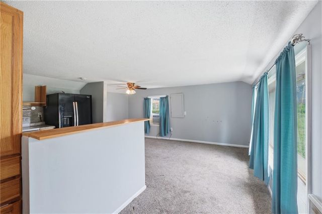 3209 N 155th Street, Basehor, KS 66007