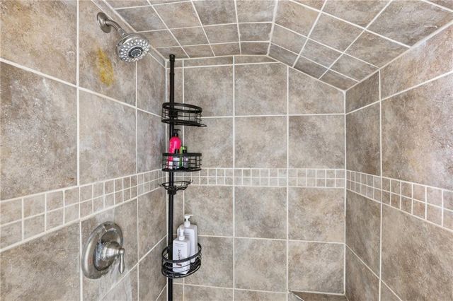 3209 N 155th Street, Basehor, KS 66007