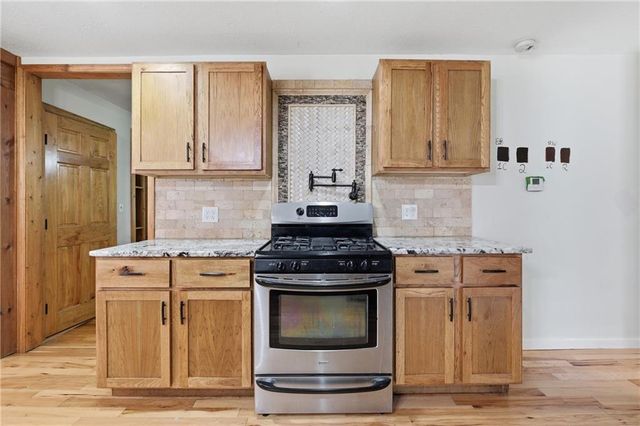 3209 N 155th Street, Basehor, KS 66007