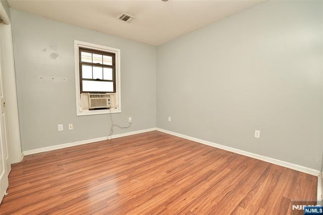 366-368 14th Avenue, Newark, NJ 07103