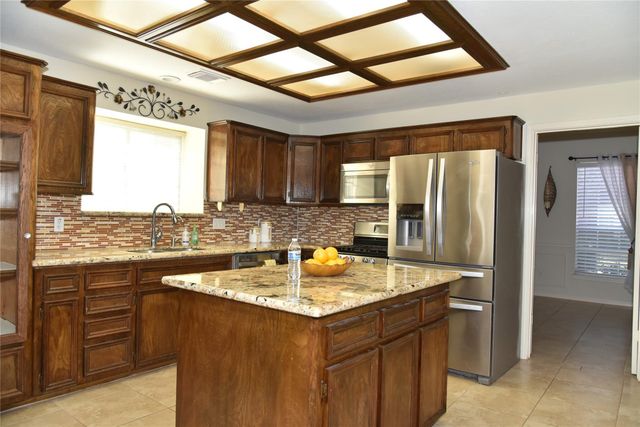 12322 Wealdstone Drive, Tomball, TX 77377