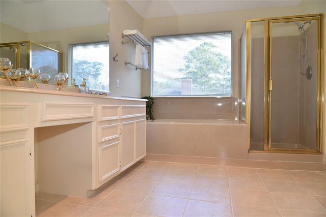 12322 Wealdstone Drive, Tomball, TX 77377