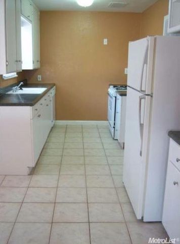 1665 South Ave, Sacramento, CA 95838