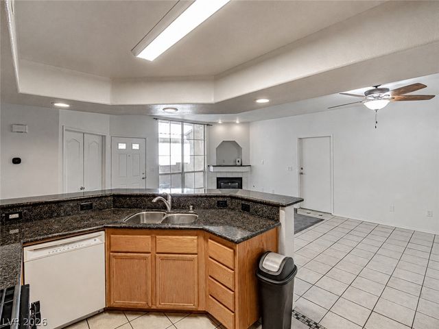 6809 Cobre Azul Avenue 101, Las Vegas, NV 89108