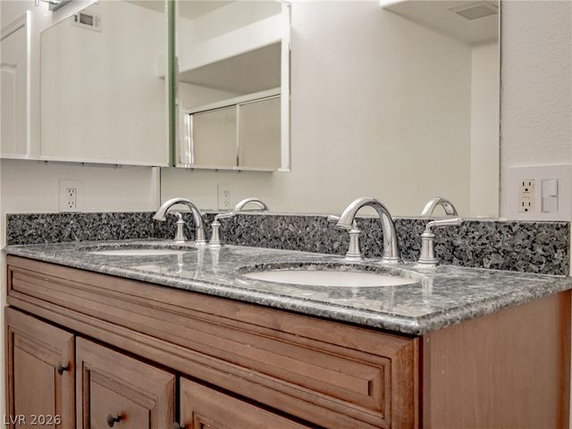 6809 Cobre Azul Avenue 101, Las Vegas, NV 89108
