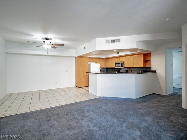 6809 Cobre Azul Avenue 101, Las Vegas, NV 89108