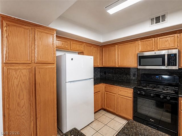 6809 Cobre Azul Avenue 101, Las Vegas, NV 89108