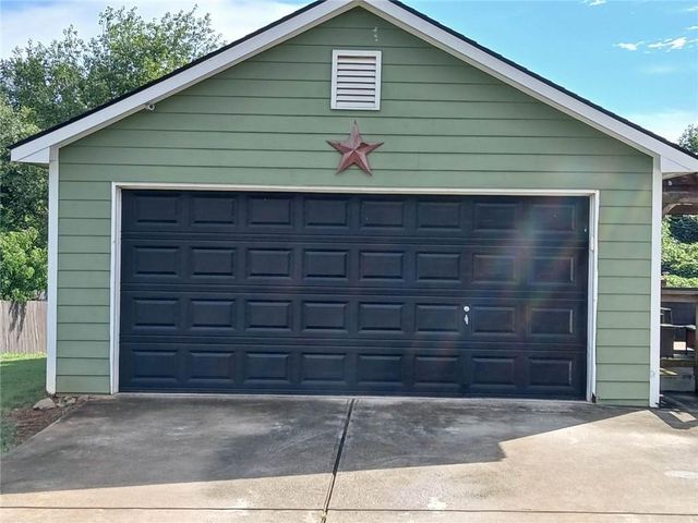 109 Presidential Lane, Statham, GA 30666