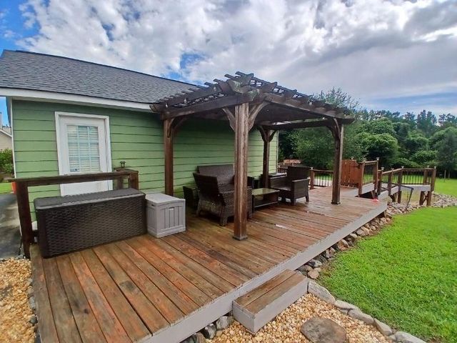 109 Presidential Lane, Statham, GA 30666