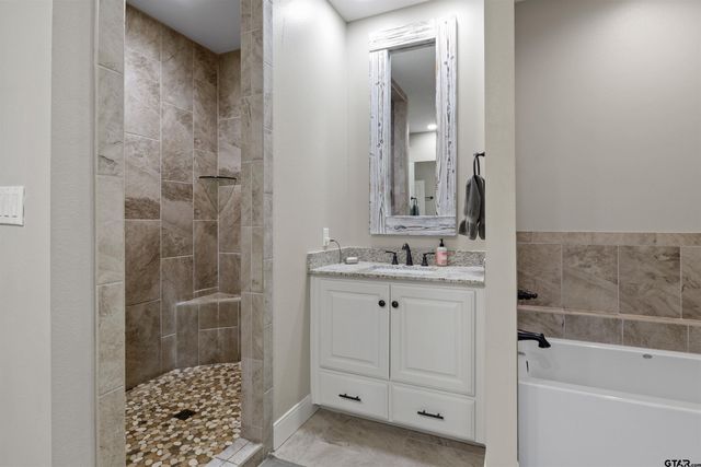 1000 Stone Bridge Street, Mt Pleasant, TX 75455