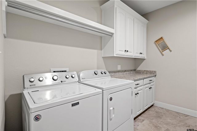 1000 Stone Bridge Street, Mt Pleasant, TX 75455