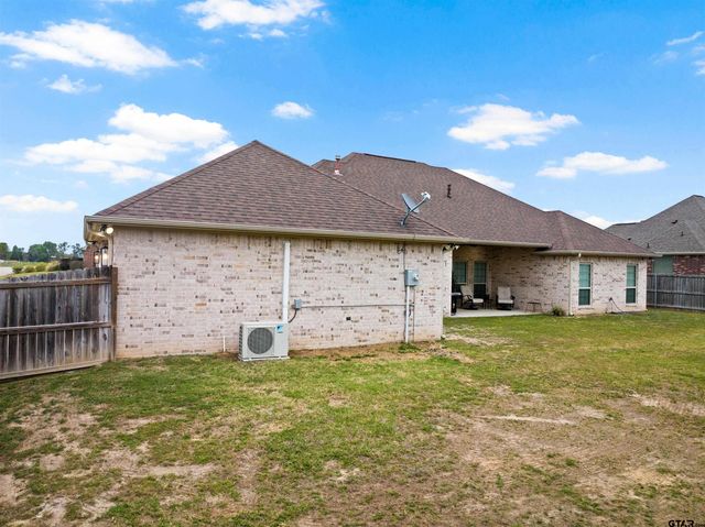 1000 Stone Bridge Street, Mt Pleasant, TX 75455