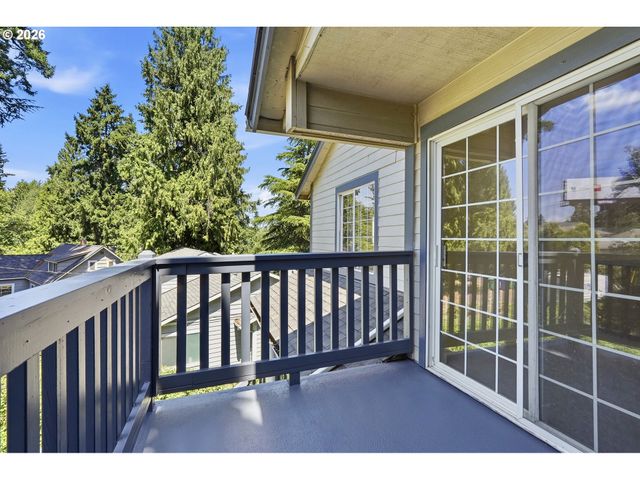 2712 Se LAKEWOOD Dr, Milwaukie, OR 97222
