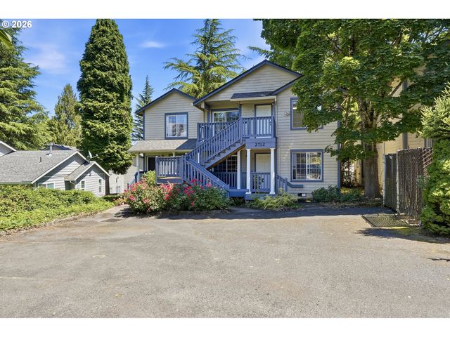 2712 Se LAKEWOOD Dr, Milwaukie, OR 97222