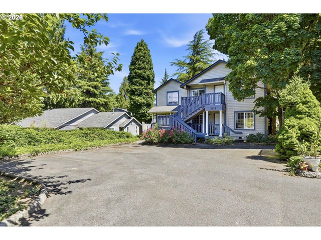 2712 Se LAKEWOOD Dr, Milwaukie, OR 97222
