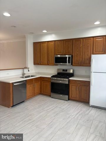 12947 TAXI DR, Woodbridge, VA 22193